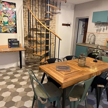 1 à 6 Pers Joly * Marquise